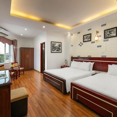 New Airport Noi Bai Hotel Hanoi Bagian luar foto